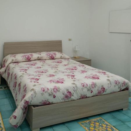 סלרנו Let It B&B Apartment מראה חיצוני תמונה