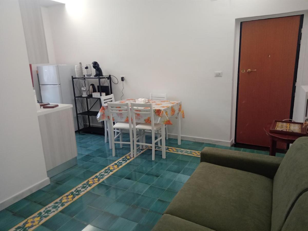 סלרנו Let It B&B Apartment מראה חיצוני תמונה