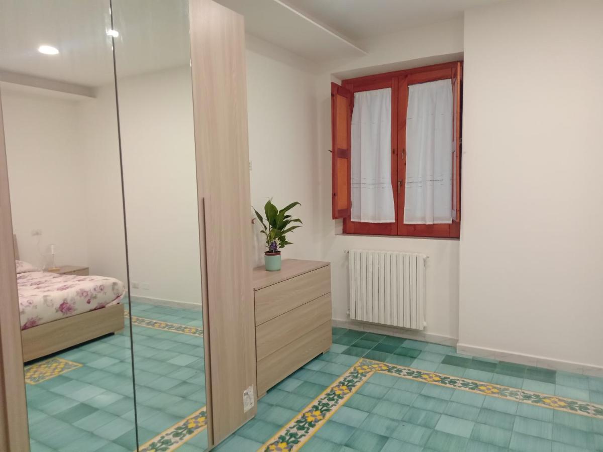 סלרנו Let It B&B Apartment מראה חיצוני תמונה