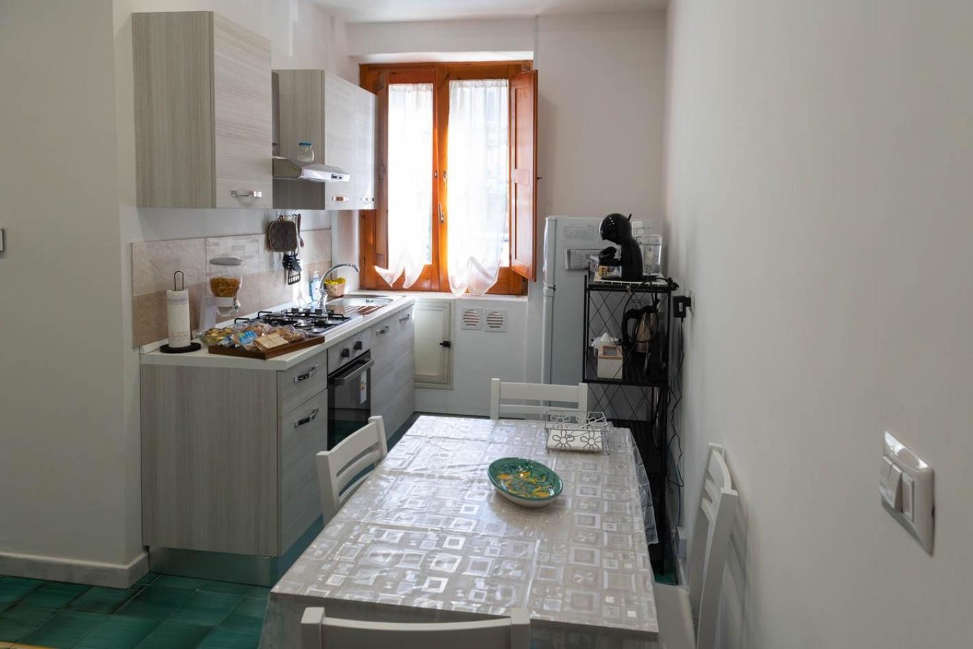סלרנו Let It B&B Apartment מראה חיצוני תמונה